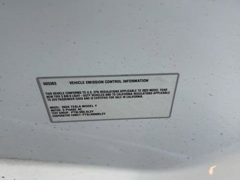 Used 2023 Tesla Model Y Long Range AWD/4WD image 26
