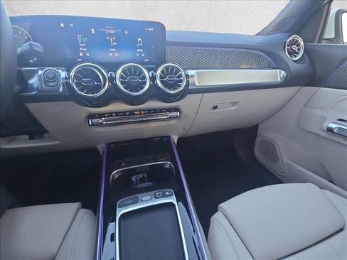 Certified 2025 Mercedes-Benz GLB 250 image 13