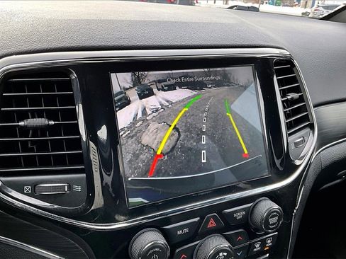 Used 2021 Jeep Grand Cherokee Limited w/ Premium Lighting Group image 14