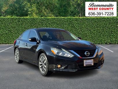 Used 2017 Nissan Altima 2.5 SL w/ Moonroof Package