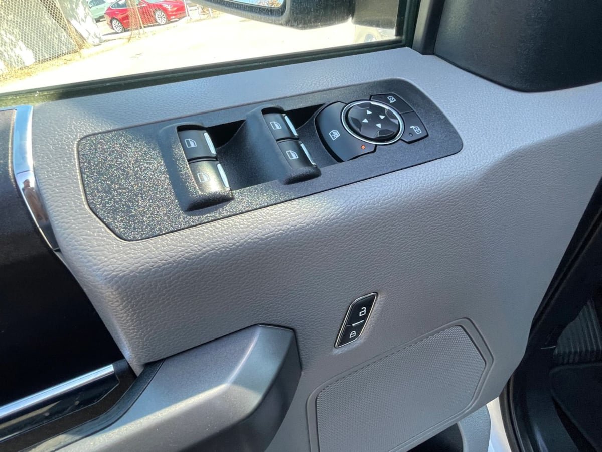 Used 2019 Ford F150 XLT w/ Equipment Group 301A Mid RWD image 18