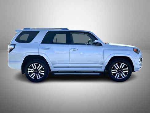 Used 2021 Toyota 4Runner Limited AWD/4WD image 4