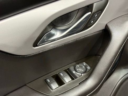 Used 2025 Chevrolet Blazer LT image 14