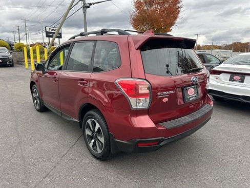 Used 2018 Subaru Forester 2.5i Premium image 6