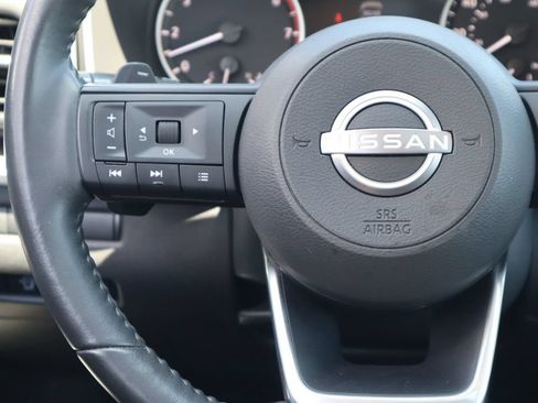 Certified 2024 Nissan Rogue SV w/ SV Premium Package AWD/4WD image 23