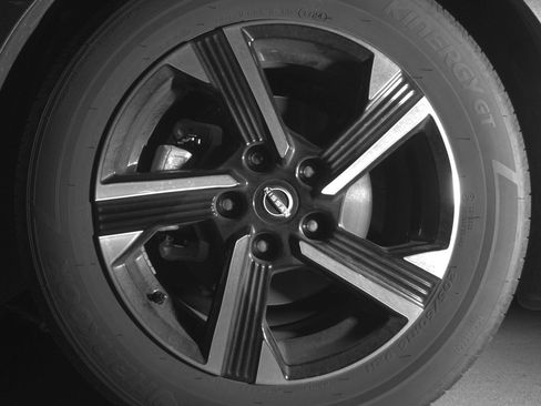 Used 2025 Nissan Sentra SV FWD image 12