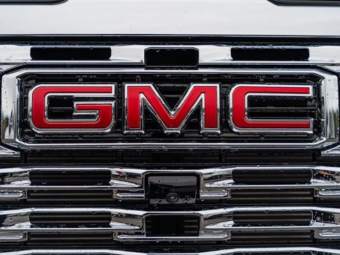 Used 2025 GMC Sierra 3500 Denali w/ Denali Reserve Package image 15