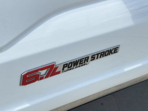 Used 2025 Ford F350 Platinum AWD/4WD image 11