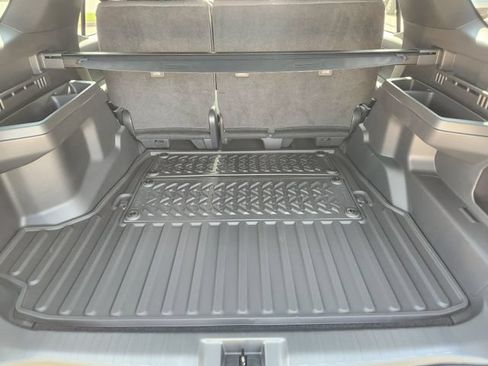 New 2026 Toyota 4Runner SR5 AWD/4WD image 28