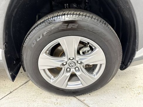 Used 2024 Toyota RAV4 XLE image 30