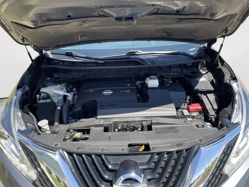 Used 2017 Nissan Murano Platinum w/ Platinum Technology Package FWD image 9