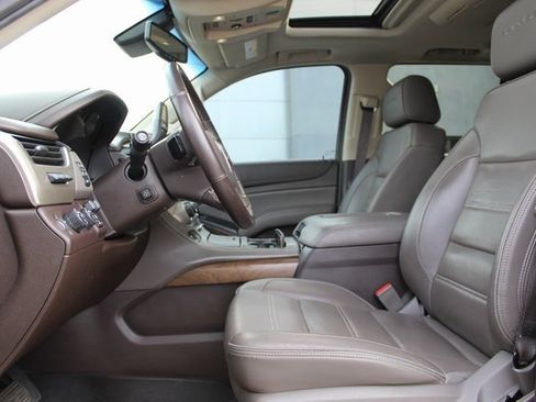 Used 2019 GMC Yukon Denali w/ Denali Ultimate Package AWD/4WD image 11