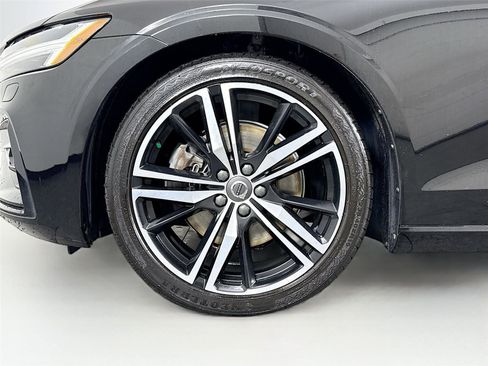 Used 2019 Volvo S60 T5 R-Design image 47