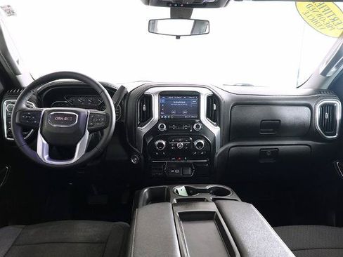 Used 2022 GMC Sierra 2500 SLE AWD/4WD image 2