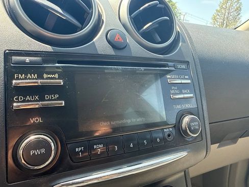 Used 2015 Nissan Rogue S w/ Convenience Package FWD image 12