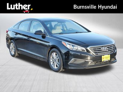 Used 2017 Hyundai Sonata SE w/ Cargo Package