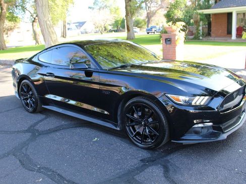 Used 2017 Ford Mustang GT Premium w/ Equipment Group 401A image 34