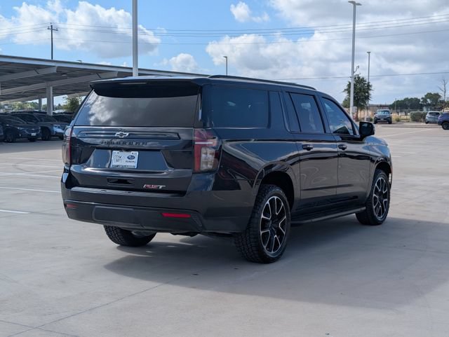 Used 2023 Chevrolet Suburban RST w/ Luxury Package AWD/4WD image 5