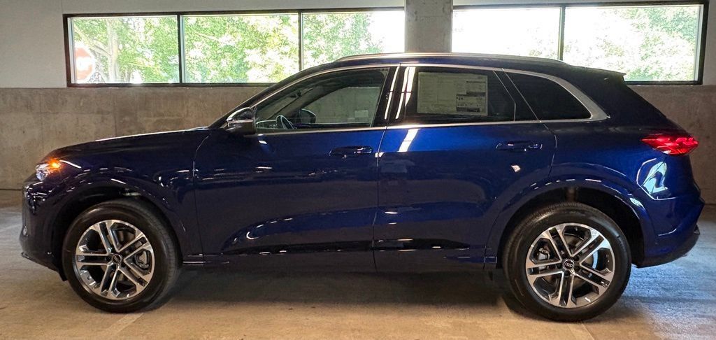 New 2026 Audi Q5 Premium AWD/4WD image 2