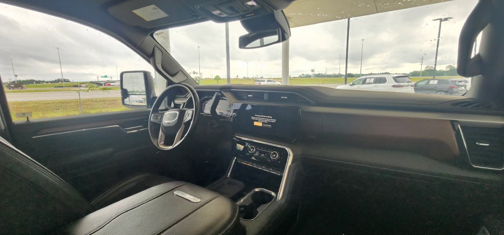 Used 2024 GMC Sierra 2500 Denali AWD/4WD image 23