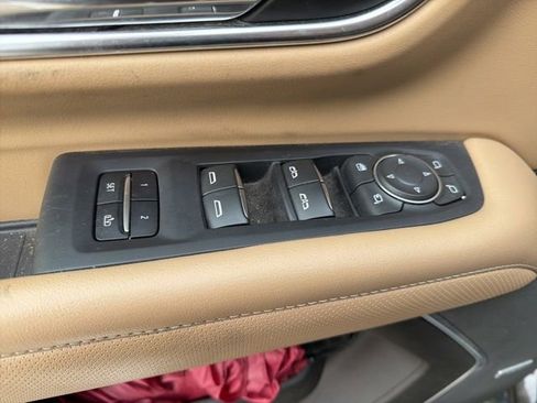 Used 2021 Chevrolet Tahoe Premier w/ Premium Package image 19