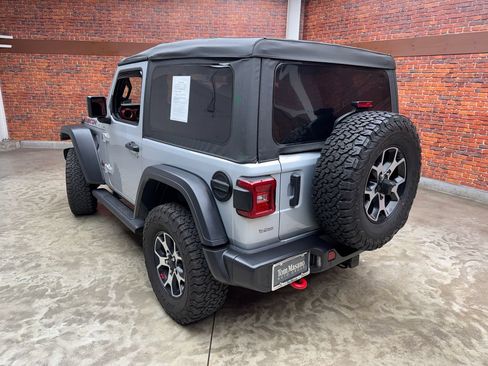 Used 2022 Jeep Wrangler Rubicon w/ Cold Weather Group AWD/4WD image 2