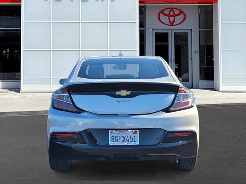 Used 2018 Chevrolet Volt LT image 5
