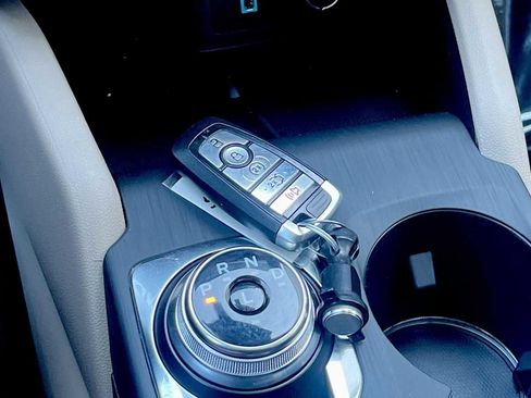 Used 2020 Ford Escape Titanium w/ Titanium Premium Package 2.0 image 45