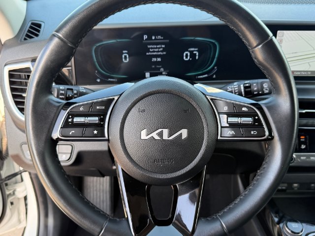 Used 2025 Kia Seltos S FWD image 15
