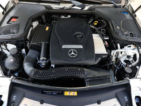 Used 2017 Mercedes-Benz E 300 4MATIC image 22