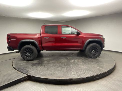 Used 2026 Chevrolet Colorado Trail Boss AWD/4WD image 8