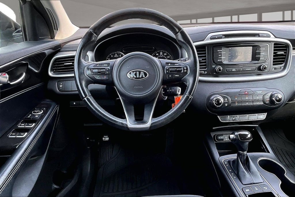 Used 2016 Kia Sorento AWD w/ LX Convenience Package image 5
