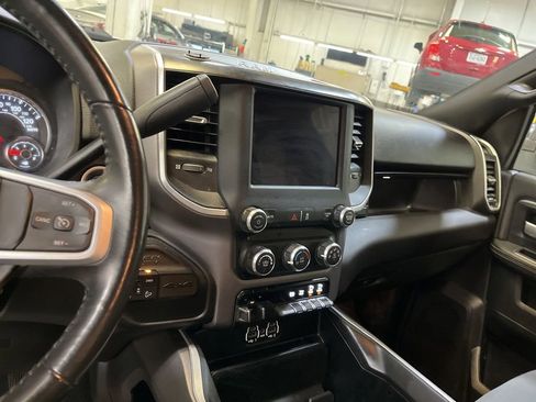 Used 2024 RAM 2500 Big Horn w/ Off Road Package AWD/4WD image 16