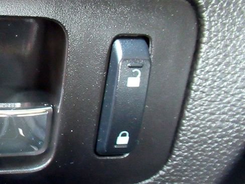 Used 2011 Ford Fusion SE w/ 202A Rapid Spec Order Code image 28