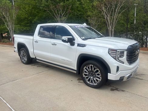 Certified 2023 GMC Sierra 1500 Denali Ultimate AWD/4WD image 3