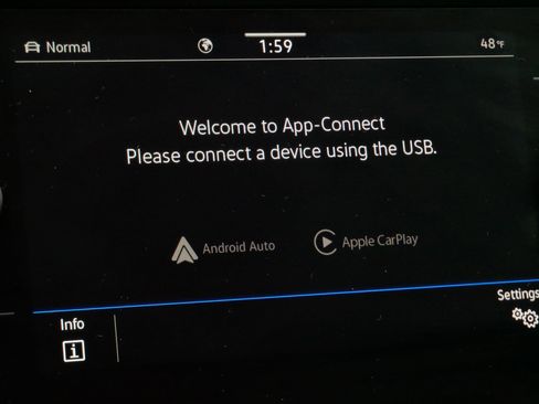 Certified 2024 Volkswagen Tiguan SE image 30