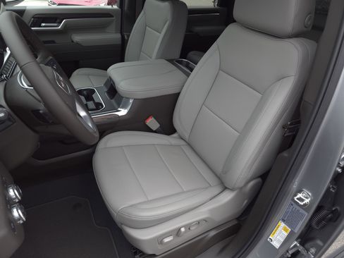 New 2026 GMC Sierra 2500 SLT w/ SLT Convenience Package image 10