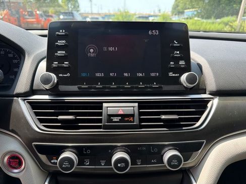 Used 2018 Honda Accord LX image 21
