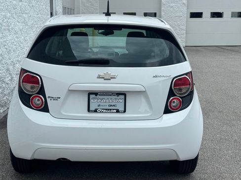 Used 2014 Chevrolet Sonic LS FWD image 5