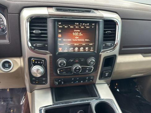 Used 2015 RAM 1500 Laramie w/ Convenience Group AWD/4WD image 15