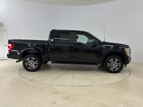 Certified 2022 Ford F150 XL w/ STX Appearance Package AWD/4WD image 8