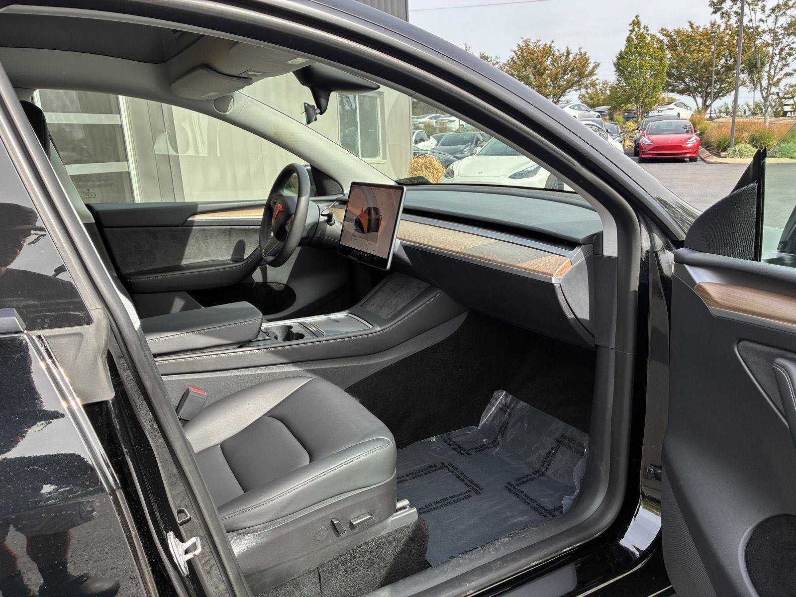 Used 2023 Tesla Model Y Performance AWD/4WD image 23