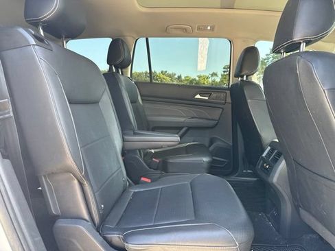 Used 2021 Volkswagen Atlas SE FWD image 10