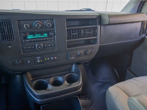 Used 2020 Chevrolet Express 3500 LS image 18