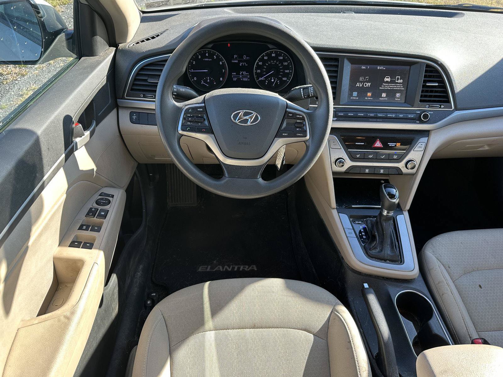 Used 2017 Hyundai Elantra SE FWD image 12