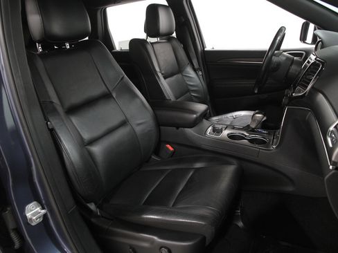 Used 2020 Jeep Grand Cherokee Limited image 18