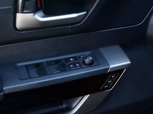 Used 2022 Toyota Tundra Limited image 10