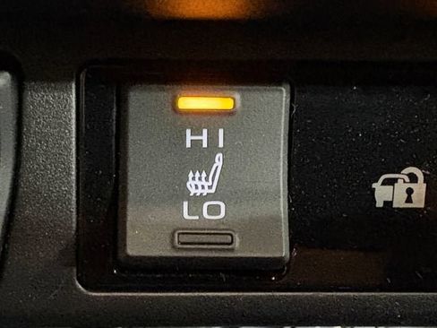 Used 2025 Toyota RAV4 XSE w/ Weather Package AWD/4WD image 12