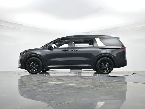 Used 2024 Kia Carnival SX Prestige image 39