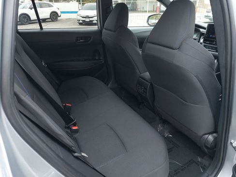 Used 2024 Toyota Corolla Cross AWD Hybrid w/ Moonroof Package image 11